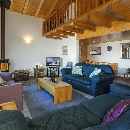شاليه Chalet Ipsos لا تزوماز
